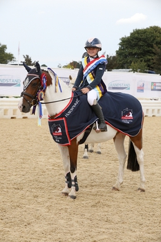 A Daisy duo take the title in the Pony Bronze League 138cm & Under Final